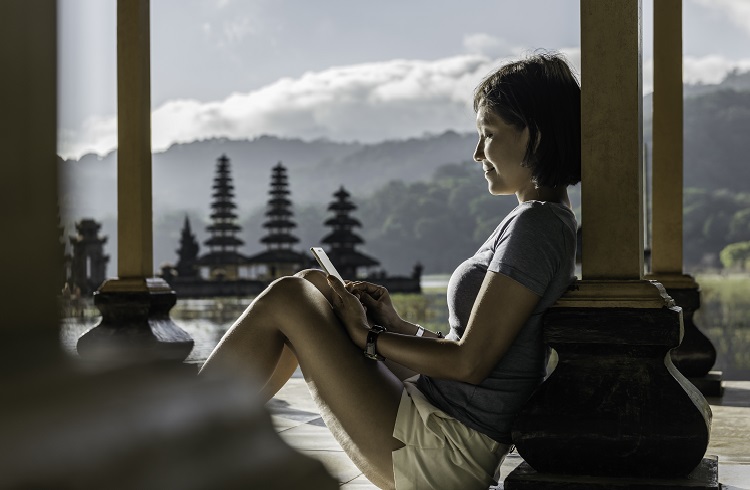  Credit Cards and Travel Insurance